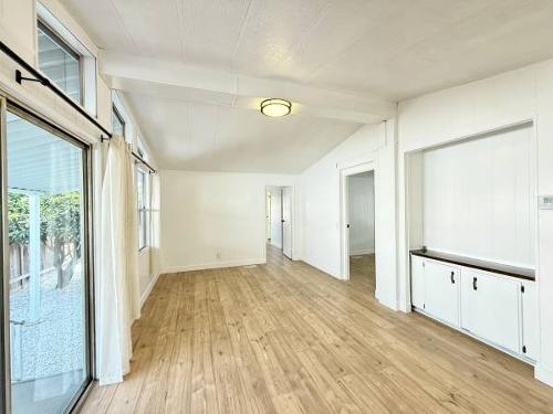 Manufactured / Mobile / Modular Home Listing: 1984 n/a manufactured