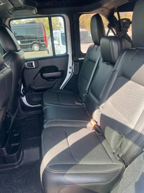  Listing: 2020 jeep wrangler