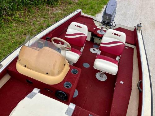 Fishing Boats Listing: 2000 lowe fish