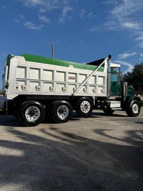 Commercial Truck / Light & Heavy Equipment Listing: 2004 western star dump truck