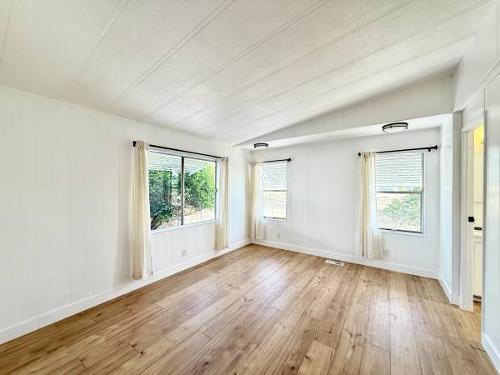 Manufactured / Mobile / Modular Home Listing: 1984 n/a manufactured
