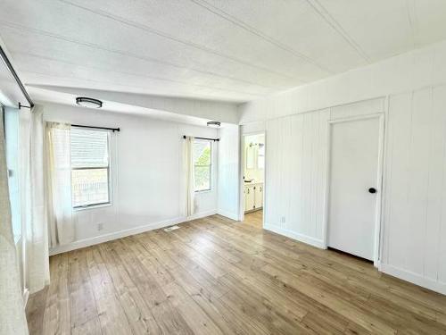 Manufactured / Mobile / Modular Home Listing: 1984 n/a manufactured