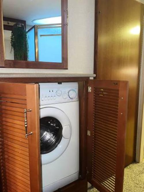 Motor Home Listing: 2003 fleetwood expedition