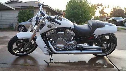 Motorcycle / Scooter Listing: 2011 other v-rod muscle