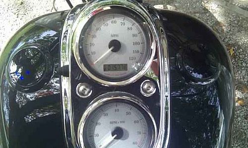 Motorcycle / Scooter Listing: 2009 harley davidson low rider