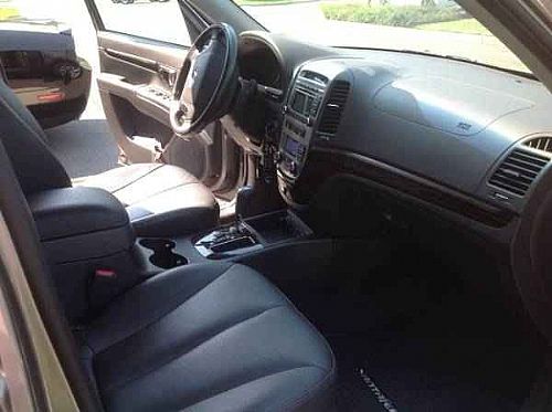  Listing: 2011 hyundai santa fe