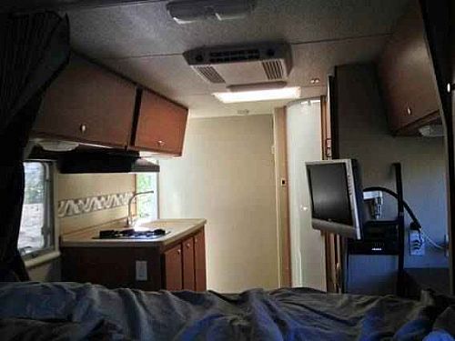 Truck Camper / Utility Trailer Listing: 1997 lance slide in