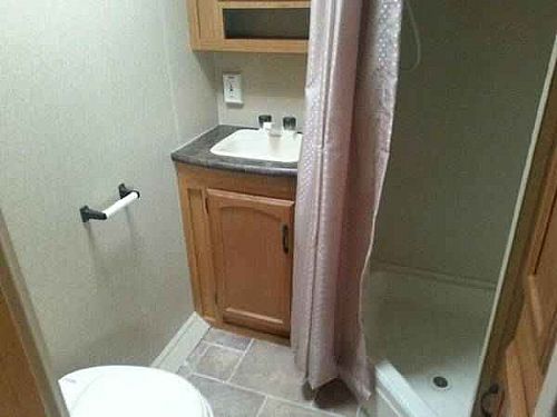 Travel Trailer / 5th Wheel Listing: 2011 other salem