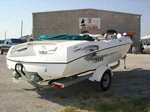 Power Boat / Runabouts / Water Sports Boats Listing: 2000 yamaha ski boat