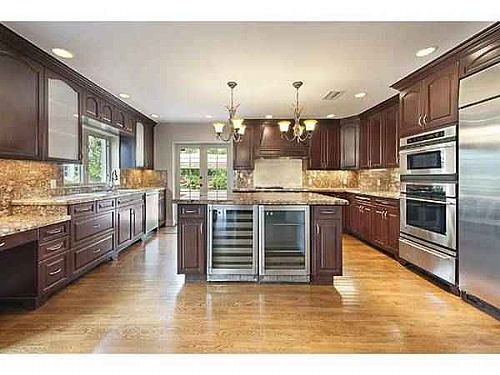 This is a very large main house (4/3) and guest house (3/3) on a huge 16K SF lot!