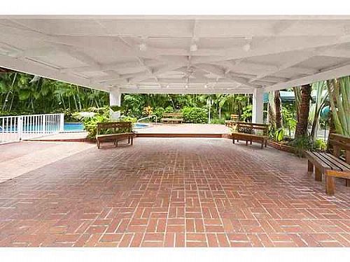 This is a very large main house (4/3) and guest house (3/3) on a huge 16K SF lot!