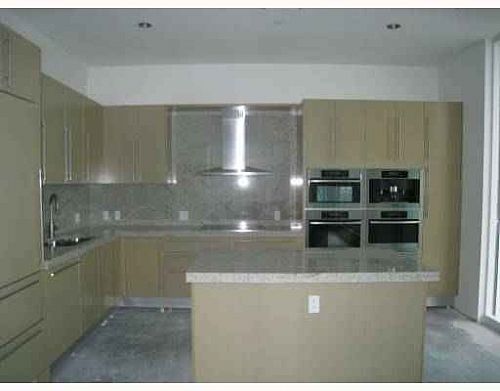 READY TO MOVE-IN. SHOW AND RENT!!!