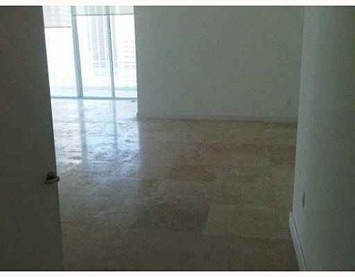 READY TO MOVE-IN. SHOW AND RENT!!!