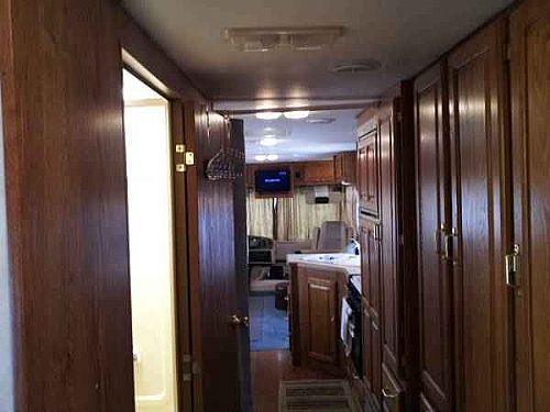 Motor Home Listing: 2000 georgetown class a