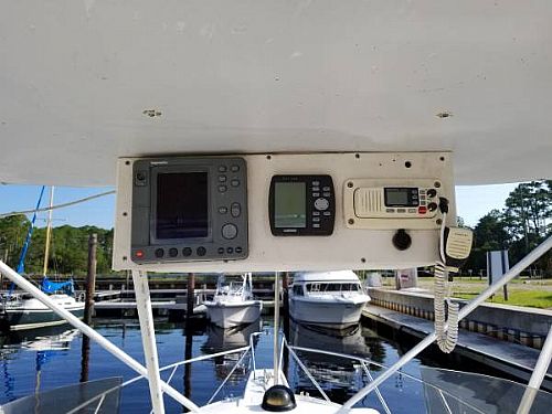 Fishing Boats Listing: 1988 luhrs 290 sport