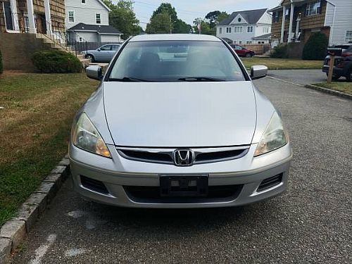  Listing: 2006 honda accord