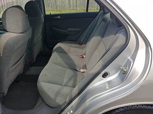  Listing: 2006 honda accord
