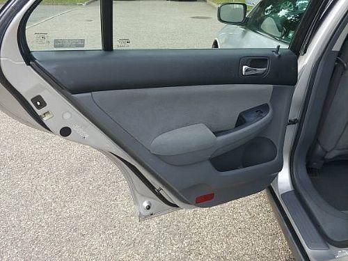  Listing: 2006 honda accord