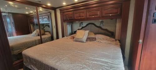 Motor Home Listing: 2007 allegro tiffin