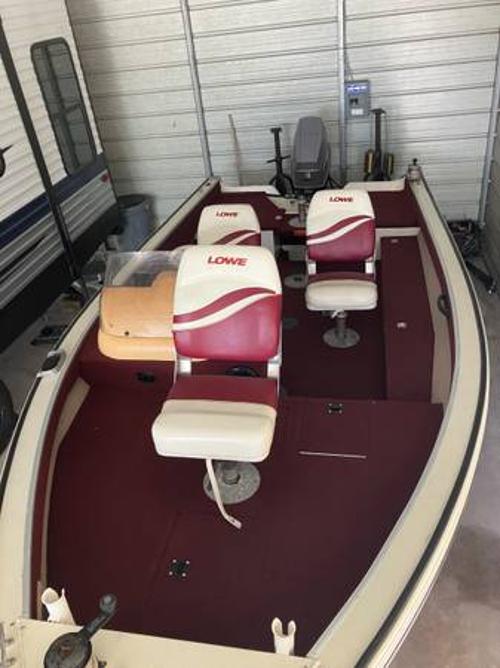 Fishing Boats Listing: 2000 lowe fish