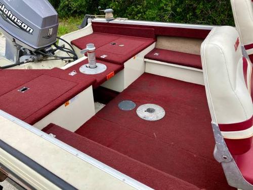 Fishing Boats Listing: 2000 lowe fish