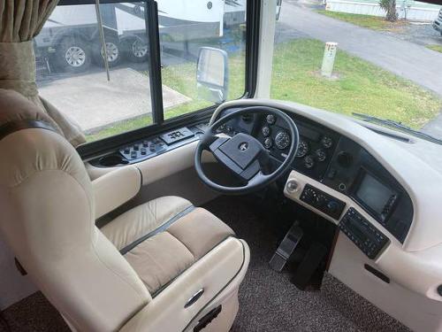 Motor Home Listing: 2003 fleetwood expedition